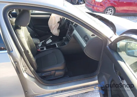 2012 Volkswagen Passat 2.5L Se z USA, uszkodzony, nr VIN 1VWBH7A37CC093862